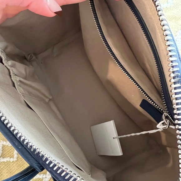 GIVENCHY medium Antigona bag - Picture 4 of 4